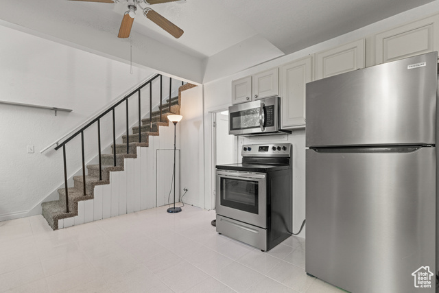 Photo 10 for MLS #2072168 at 661 E 2735 South