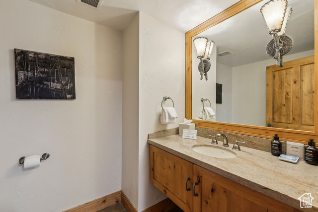 Photo 14 for MLS #2072264 at 3855 Grand Summit Dr #701Q3