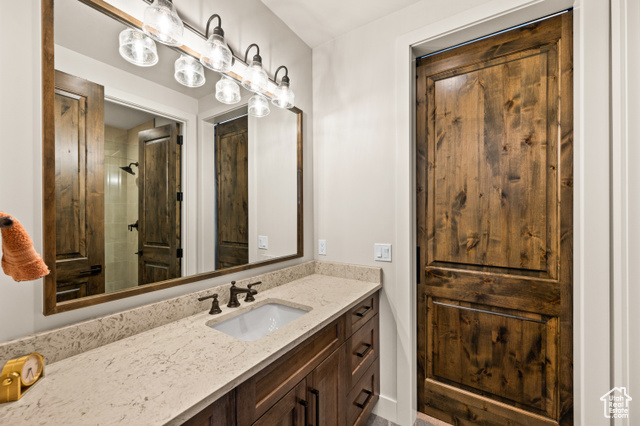 Photo 21 for MLS #2072280 at 481 Thorn View Ct #6