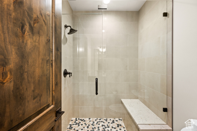 Photo 16 for MLS #2072280 at 481 Thorn View Ct #6