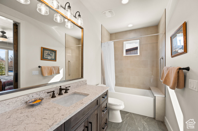 Photo 22 for MLS #2072280 at 481 Thorn View Ct #6