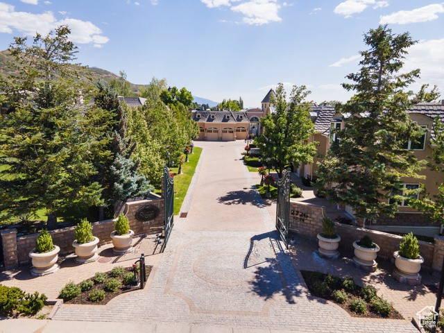 Photo 88 for MLS #2072513 at 2726 E Wasatch Dr #18