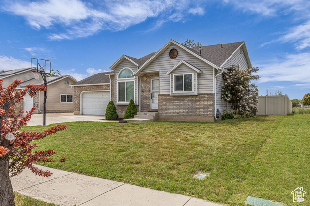 4933 S 3900 W, Roy UT 84067