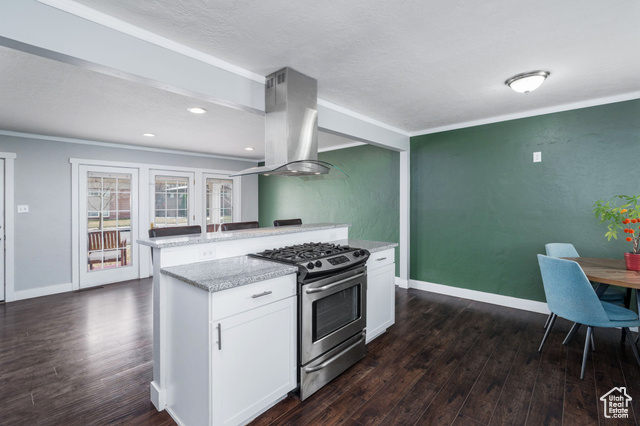 Photo 8 for MLS #2072522 at 1305 N Valentine St