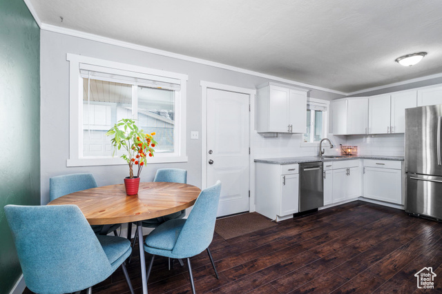 Photo 7 for MLS #2072522 at 1305 N Valentine St