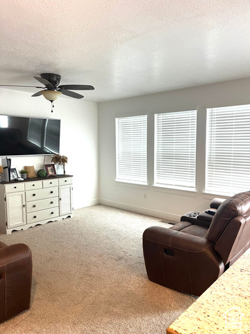 Photo 14 for MLS #2072622 at 956 W 40 North