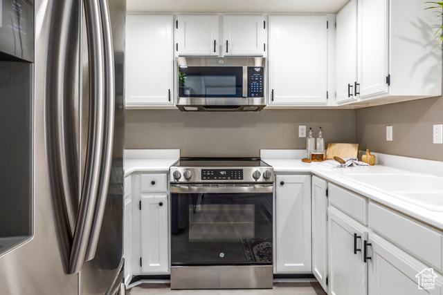 Photo 7 for MLS #2072632 at 966 W Big River Ct #3
