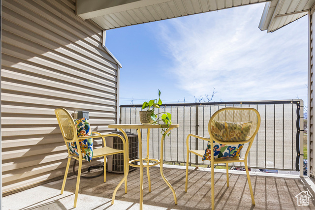 Photo 18 for MLS #2072632 at 966 W Big River Ct #3