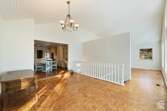 Photo 20 for MLS #2072634 at 2532 E Maywood Dr