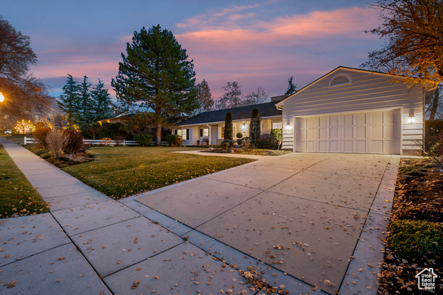 Photo 55 for MLS #2072634 at 2532 E Maywood Dr