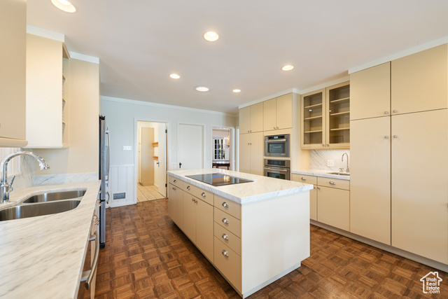 Photo 24 for MLS #2072634 at 2532 E Maywood Dr
