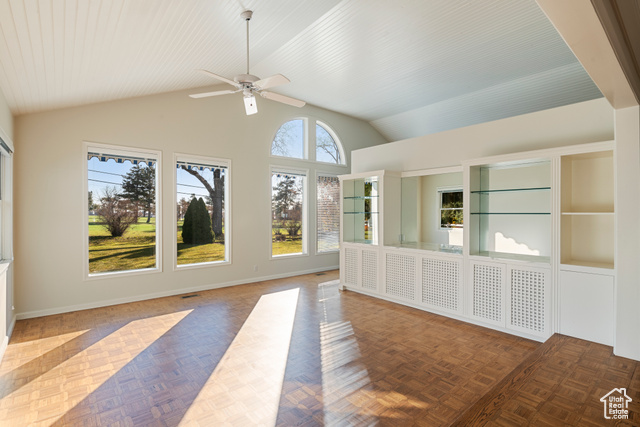 Photo 9 for MLS #2072634 at 2532 E Maywood Dr