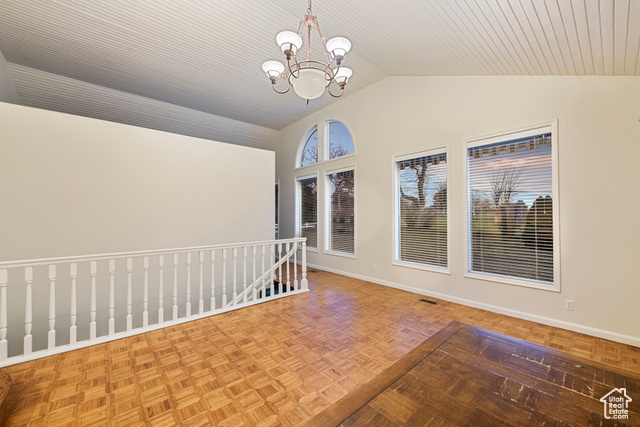 Photo 21 for MLS #2072634 at 2532 E Maywood Dr