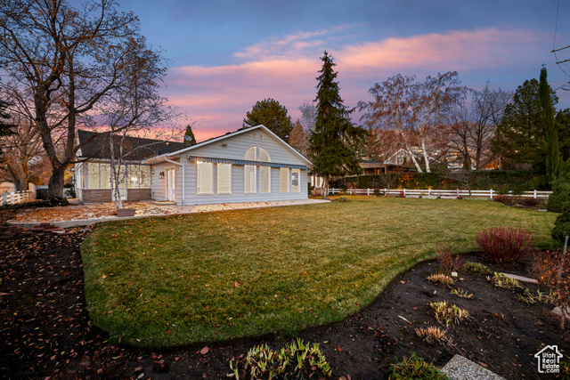 Photo 52 for MLS #2072634 at 2532 E Maywood Dr
