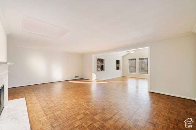 Photo 12 for MLS #2072634 at 2532 E Maywood Dr