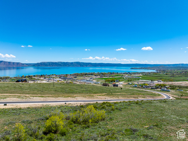 377 N LAKEVIEW RIDGE RD, Garden City UT 84028