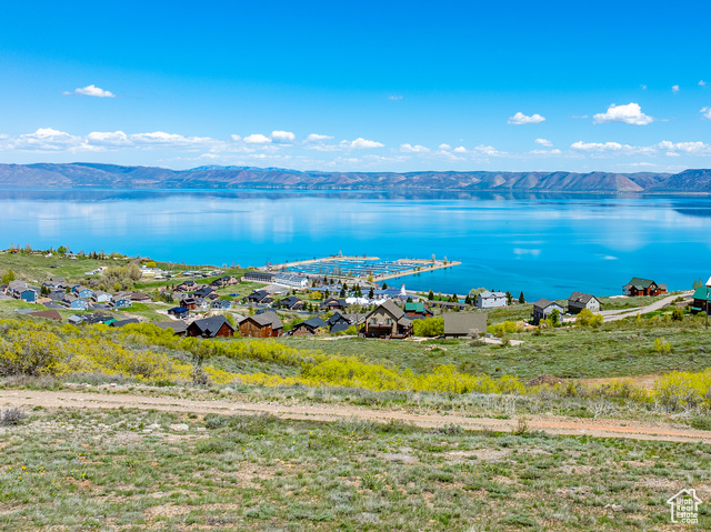 377 N LAKEVIEW RIDGE RD, Garden City UT 84028