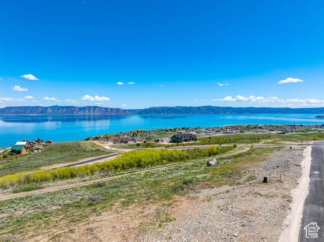 421 N LAKEVIEW RIDGE RD, Garden City UT 84028