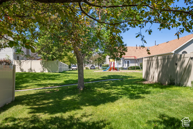 Photo 22 for MLS #2072783 at 962 N Independence