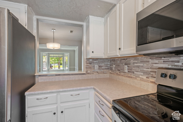Photo 10 for MLS #2072783 at 962 N Independence