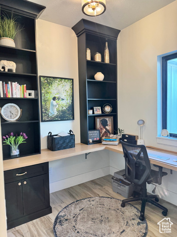 Photo 13 for MLS #2072826 at 4146 N Morning Way