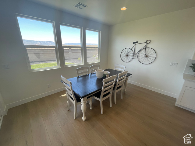 Photo 9 for MLS #2072922 at 813 W Rust Dr