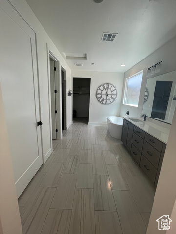 Photo 11 for MLS #2072922 at 813 W Rust Dr