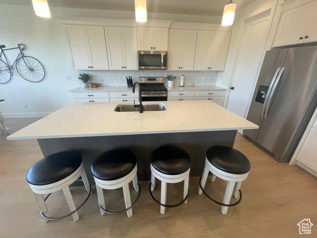 Photo 8 for MLS #2072922 at 813 W Rust Dr