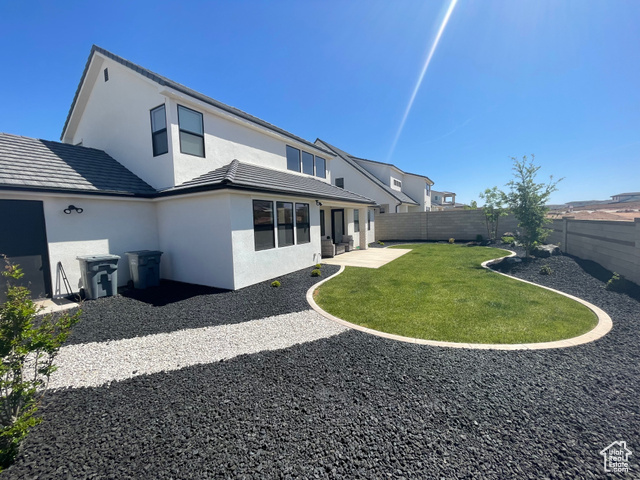 Photo 4 for MLS #2072922 at 813 W Rust Dr