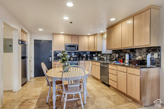 Photo 5 for MLS #2073172 at 255 Main St #A2