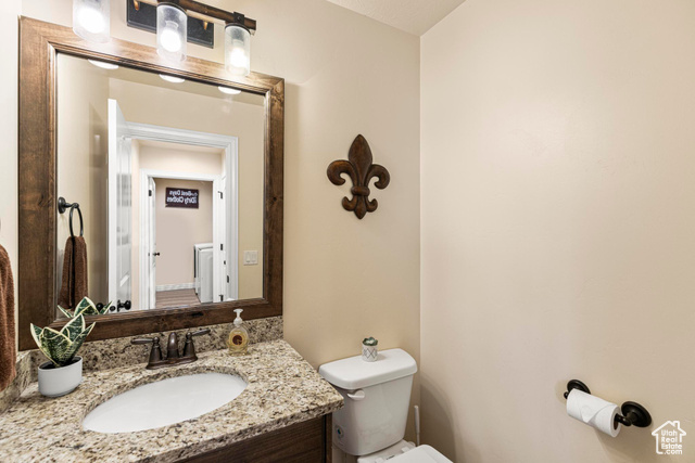 Photo 11 for MLS #2073329 at 841 N Hale St #1
