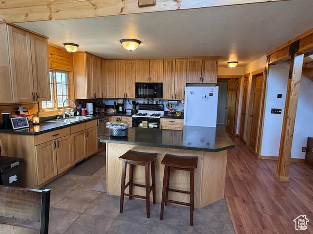 Photo 11 for MLS #2073394 at 18245 W Caravan Ln