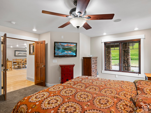 Photo 35 for MLS #2073429 at 5331 Sleepy Hollow Ln