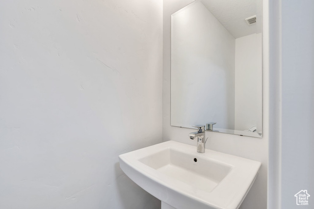 Photo 17 for MLS #2073471 at 9844 N Faust Station Dr