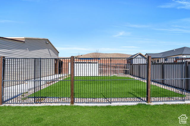 Photo 48 for MLS #2073471 at 9844 N Faust Station Dr