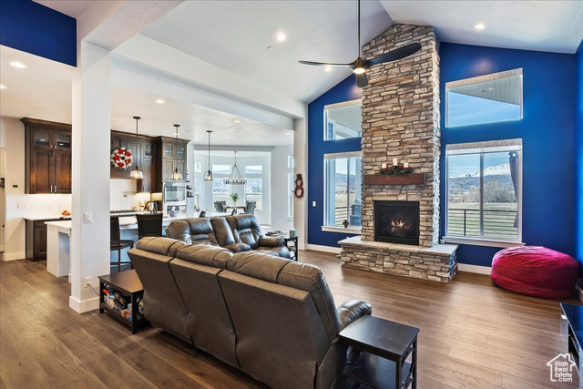 Photo 13 for MLS #2073766 at 8307 E Highway 39