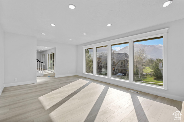 Photo 7 for MLS #2073795 at 1406 Swinton Ln