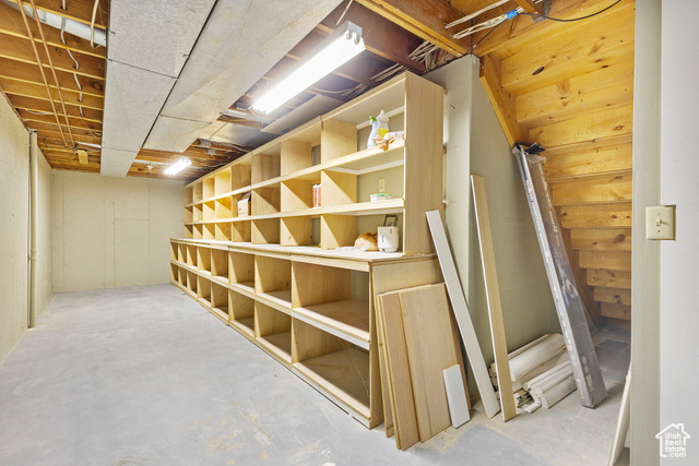 Photo 64 for MLS #2073795 at 1406 Swinton Ln