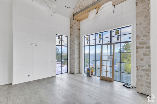 Photo 4 for MLS #2073851 at 2019 E Graystone Ct