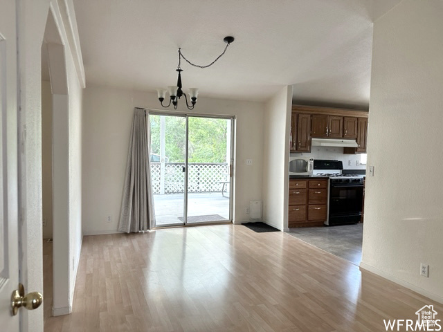 Photo 12 for MLS #2073948 at 2103 S Mountain Vista Ln
