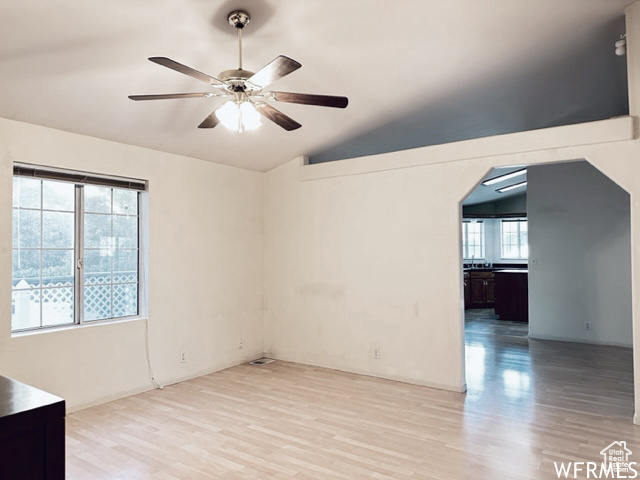 Photo 10 for MLS #2073948 at 2103 S Mountain Vista Ln