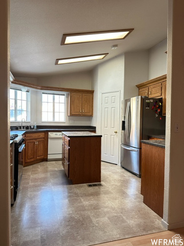 Photo 31 for MLS #2073948 at 2103 S Mountain Vista Ln
