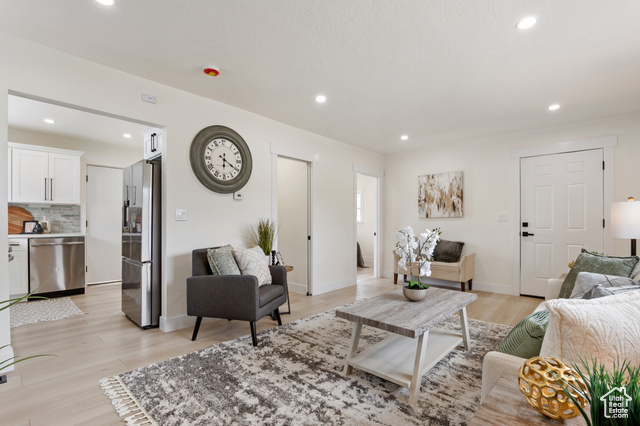 Photo 5 for MLS #2073994 at 240 E Ramona Ave