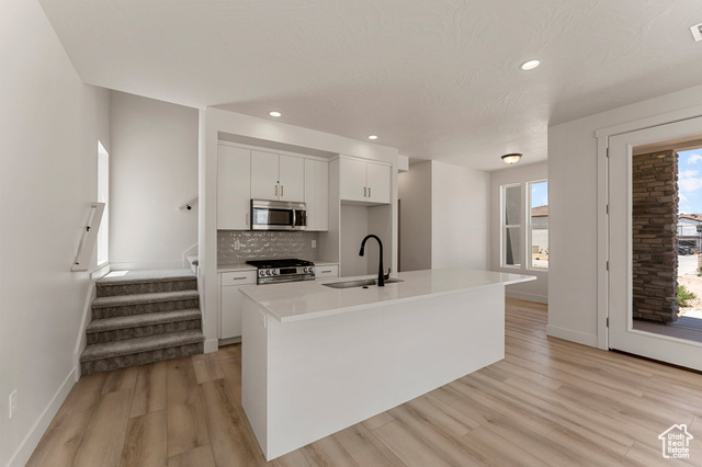 Photo 8 for MLS #2074011 at 561 W Aqua Cv #507