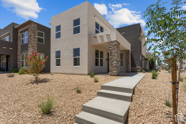 Photo 2 for MLS #2074011 at 561 W Aqua Cv #507