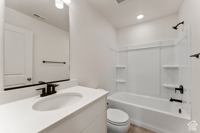Photo 21 for MLS #2074011 at 561 W Aqua Cv #507