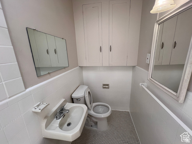 Photo 11 for MLS #2074030 at 240 N Spencer Ct