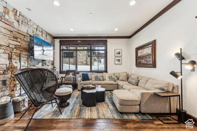 Photo 17 for MLS #2074065 at 8886 Empire Club Dr #201