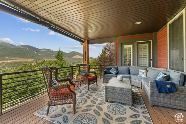 Photo 4 for MLS #2074089 at 5265 N Laurelwood St