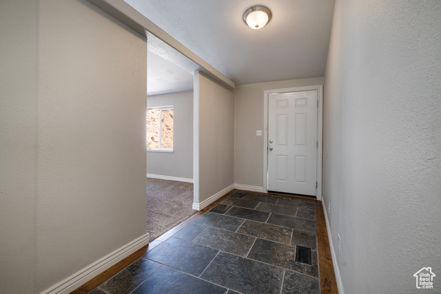 Photo 3 for MLS #2074161 at 7461 W Deep Creek Rd